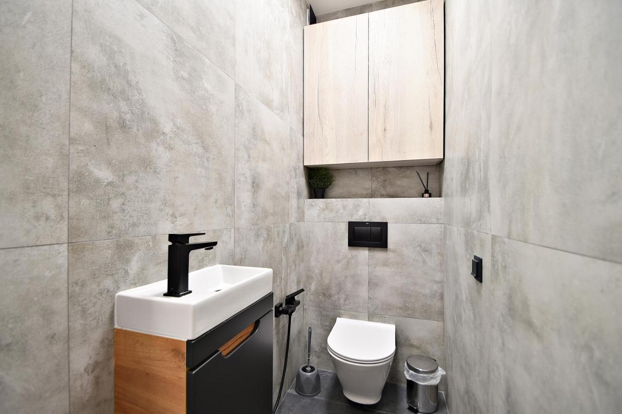 Wola Apartment Varsovia Exterior foto